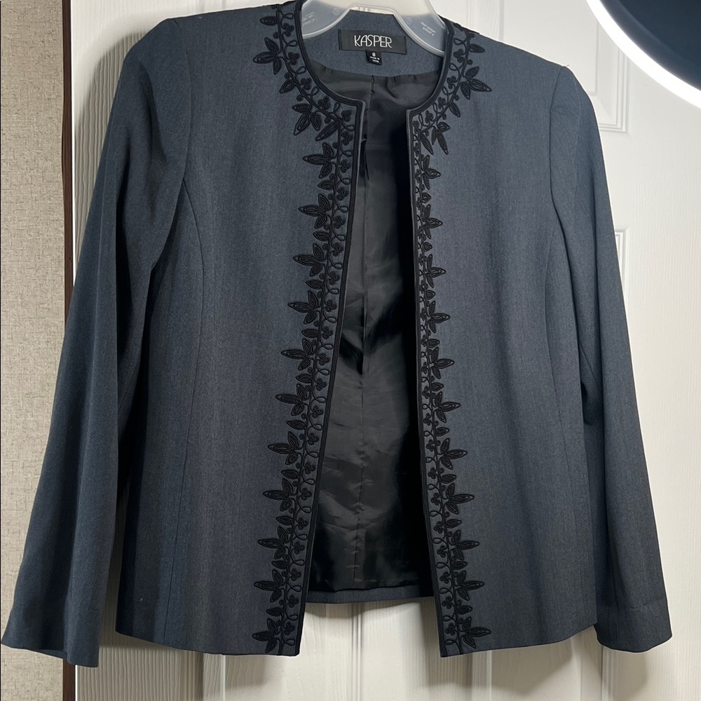 Kasper Women's Gray Jacket with Black Embroidery